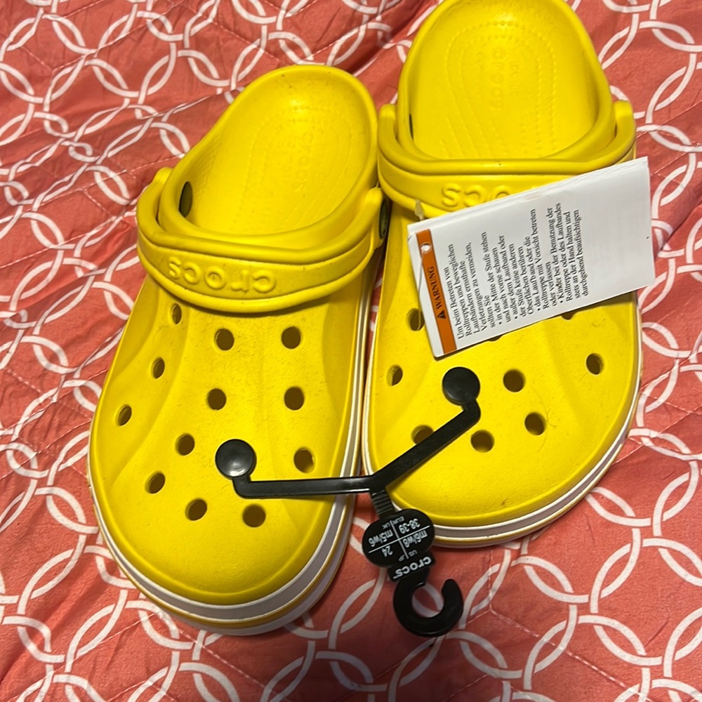 Brand new yellow Crocs